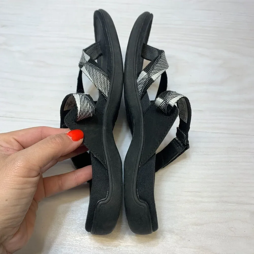 Merrell District Mendi Thong Sandals Comfort Women's Size 5 Black Strap‎ Slip On